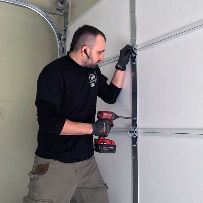 Garage Door Installer